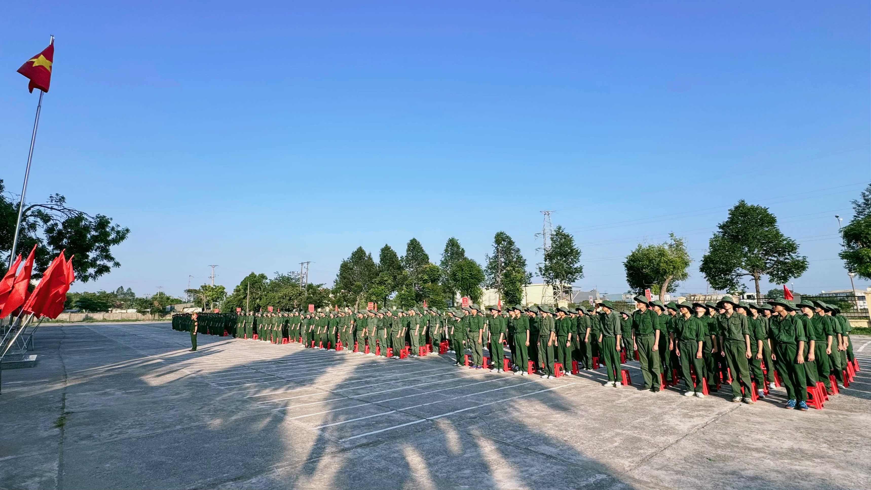 Khai giảng khóa học GDQPAN K143/2026-ĐHHĐ năm học 2025 – 2026